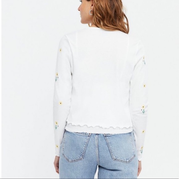 New Look White Sunflower Ribbed Tie Front Cardigan - Picture 4 of 6